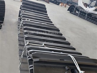 Liebherr HS8130HD 크레인 하부 구조 부품 공급업체